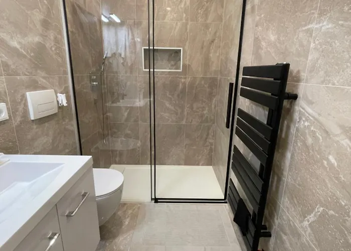 Appartement Kleine Moderne 3-bett Wohnung/apartment *